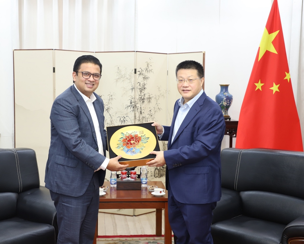 DCCI President holds bilateral trade discussion with Chinese Ambassador